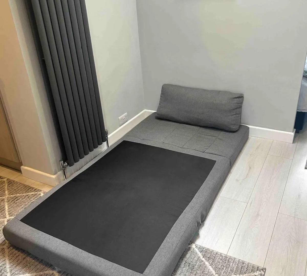 Coastal Charm And Tranquility In Our Studio Guest House Bournemouth Apartment